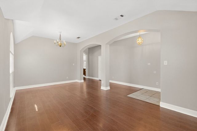 7911 Decoy Drive, Arlington, TX 76002
