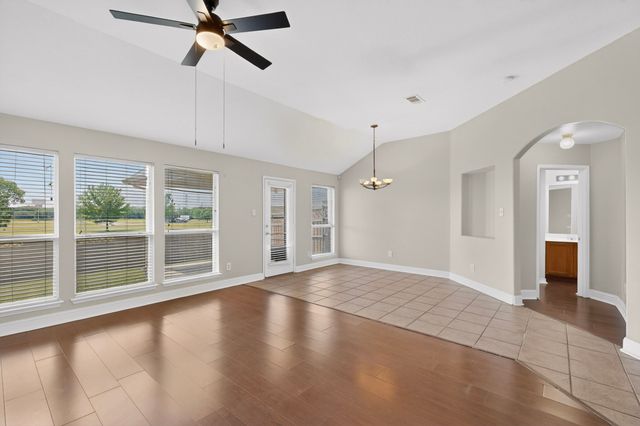 7911 Decoy Drive, Arlington, TX 76002
