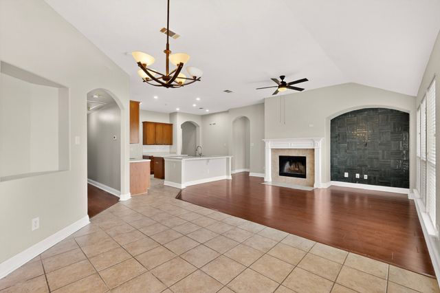 7911 Decoy Drive, Arlington, TX 76002