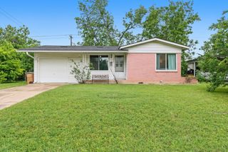8207 Lazy LN, Austin, TX 78757