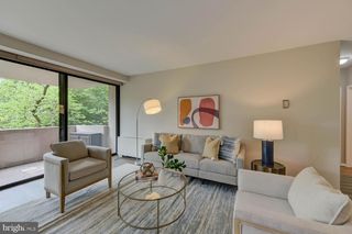 4141 N HENDERSON RD #217, Arlington, VA 22203