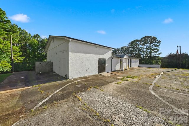 7799 W Nc 10 Highway, Vale, NC 28168