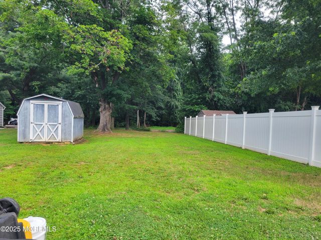 9 Holmes Terrace, Freehold, NJ 07728