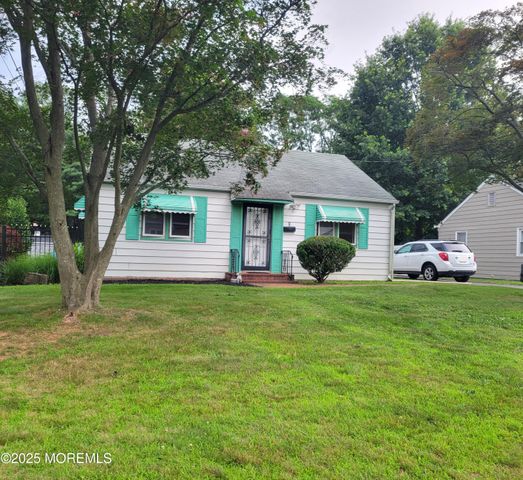 9 Holmes Terrace, Freehold, NJ 07728