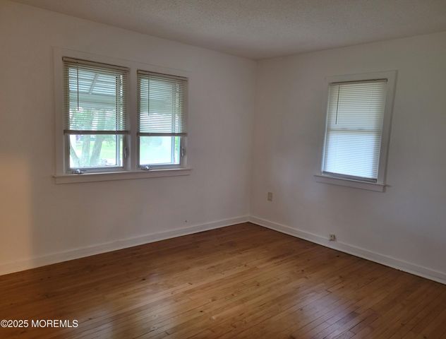 9 Holmes Terrace, Freehold, NJ 07728