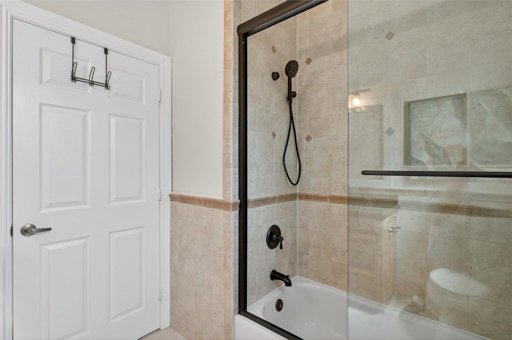 Image 16 of property listing at 7862 NW 62nd Way, Parkland, FL 33067