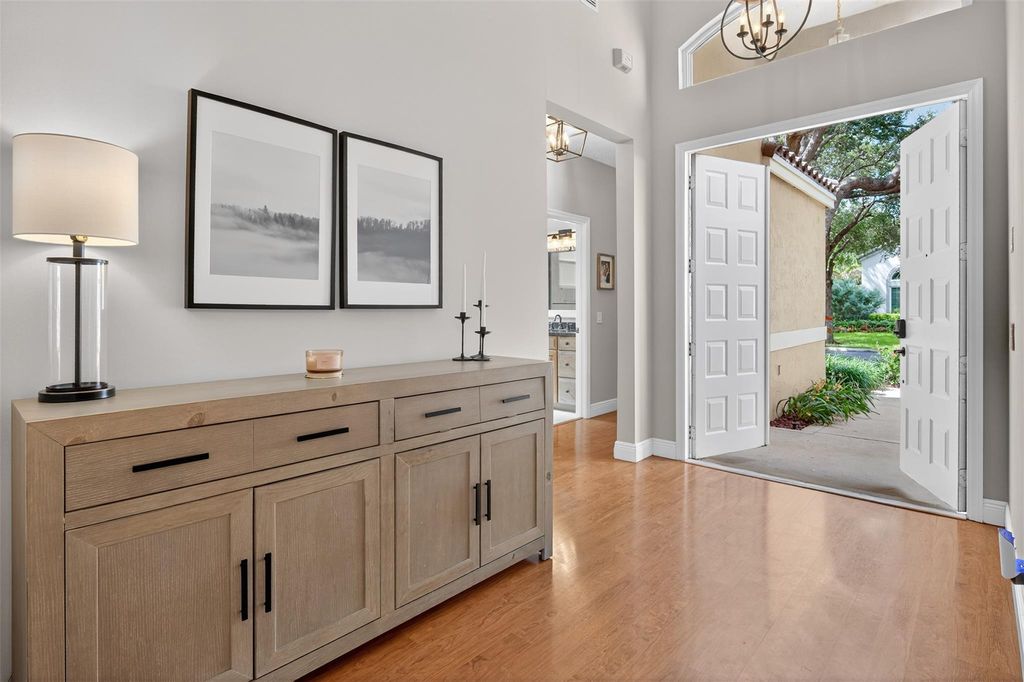 Image 3 of property listing at 7862 NW 62nd Way, Parkland, FL 33067