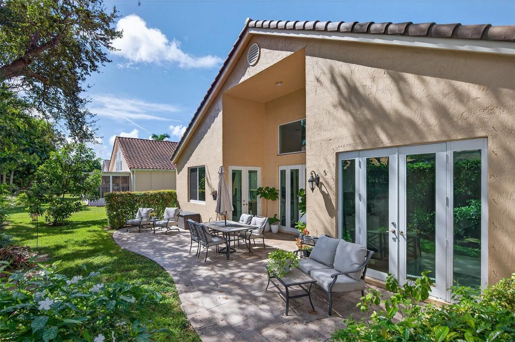 Image 38 of property listing at 7862 NW 62nd Way, Parkland, FL 33067