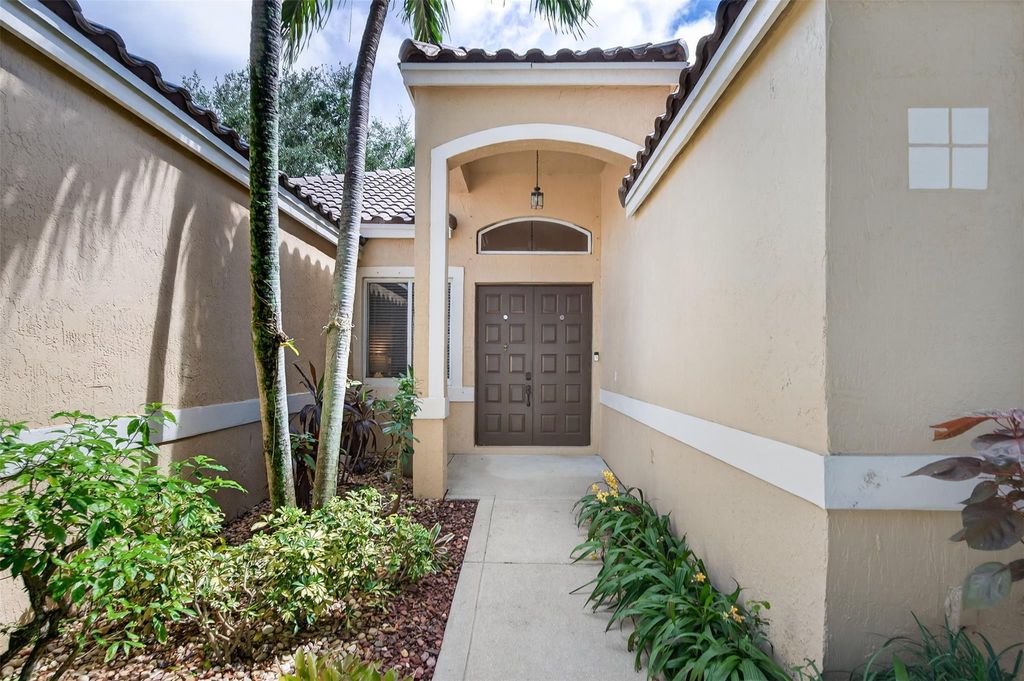 Image 40 of property listing at 7862 NW 62nd Way, Parkland, FL 33067