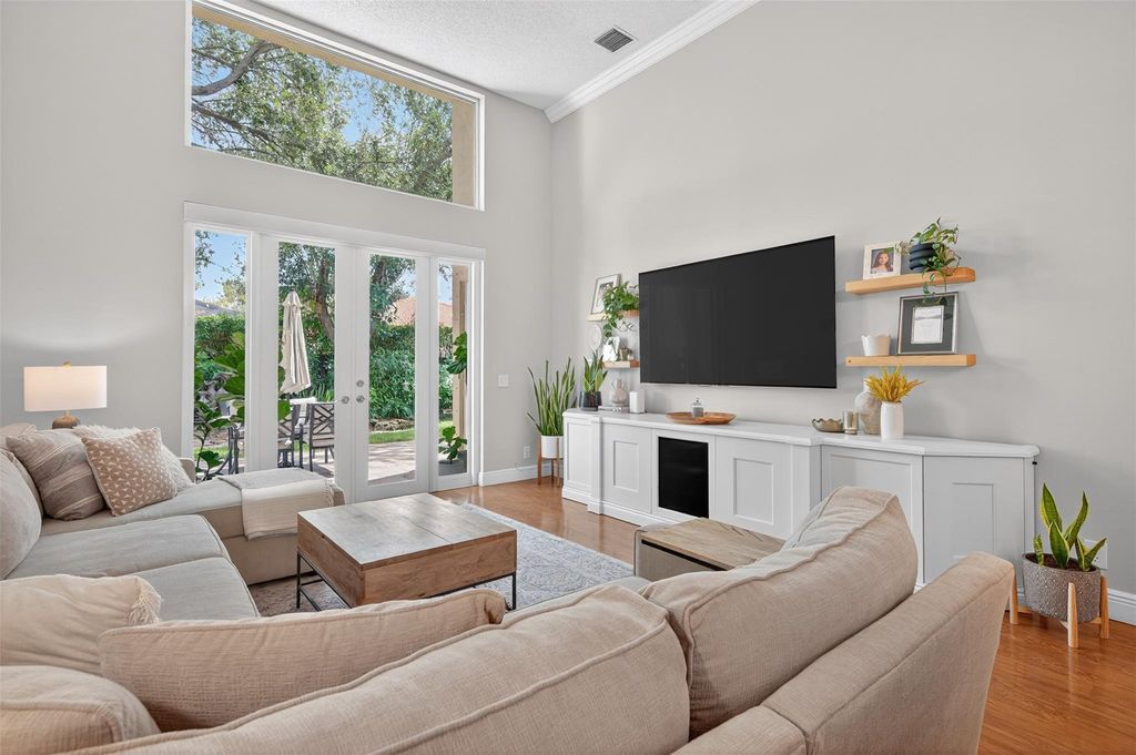 Image 46 of property listing at 7862 NW 62nd Way, Parkland, FL 33067