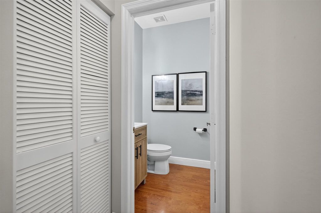 Image 56 of property listing at 7862 NW 62nd Way, Parkland, FL 33067