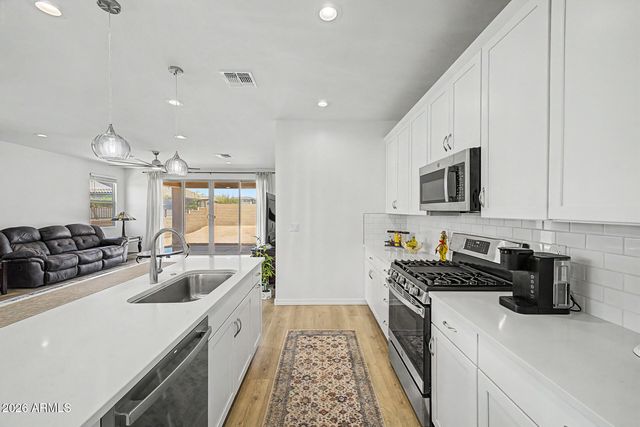 18600 W SWAYBACK Pass, Surprise, AZ 85387