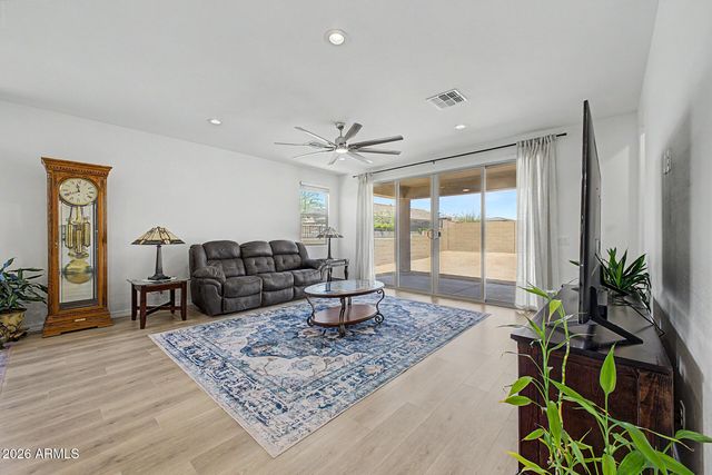 18600 W SWAYBACK Pass, Surprise, AZ 85387