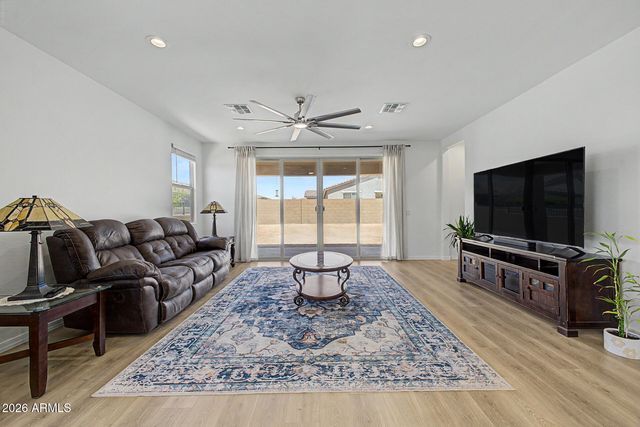 18600 W SWAYBACK Pass, Surprise, AZ 85387