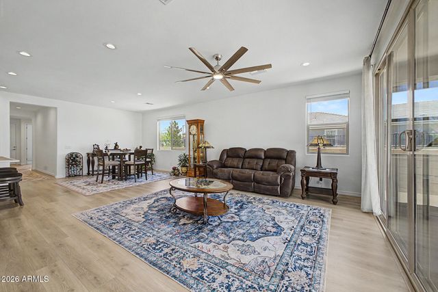 18600 W SWAYBACK Pass, Surprise, AZ 85387