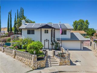 28020 Newbird Drive, Saugus, CA 91350
