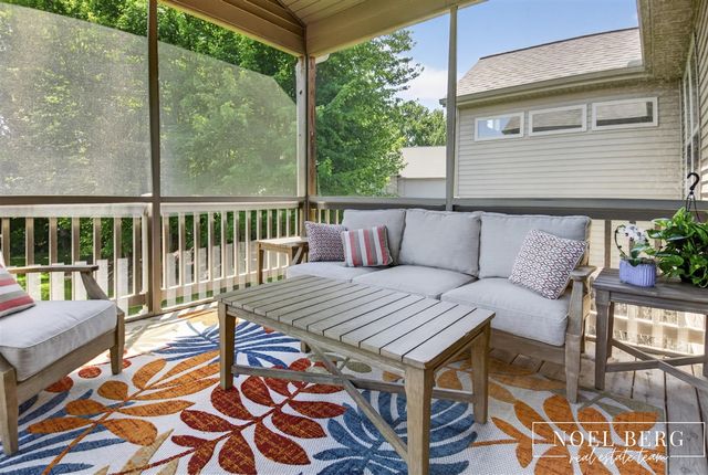 4866 Chatsworth Creek Drive, Hudsonville, MI 49426