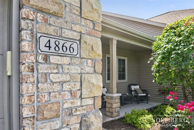 4866 Chatsworth Creek Drive, Hudsonville, MI 49426