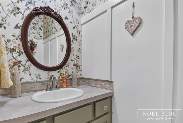 4866 Chatsworth Creek Drive, Hudsonville, MI 49426