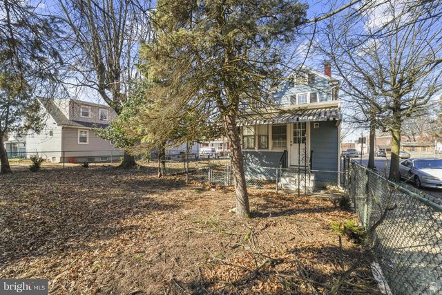 102 - 104 RANDALL AVE, Trenton, NJ 08611