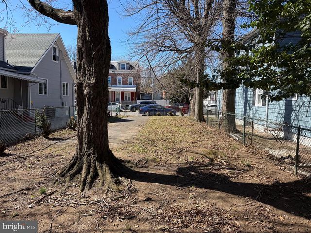 102 - 104 RANDALL AVE, Trenton, NJ 08611