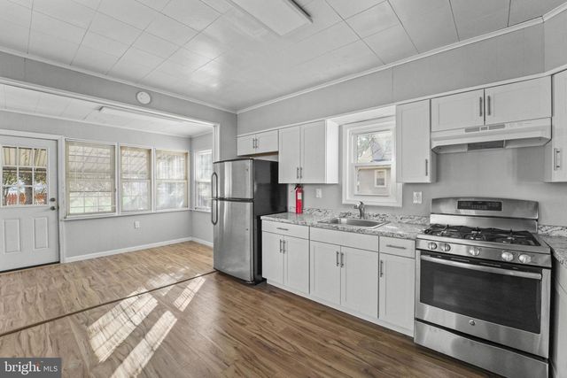 102 - 104 RANDALL AVE, Trenton, NJ 08611