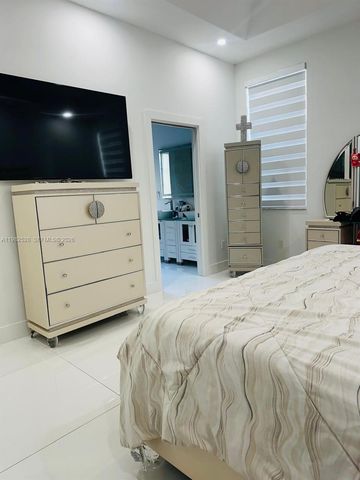 3482 SW 152nd Pl 3482, Miami, FL 33185