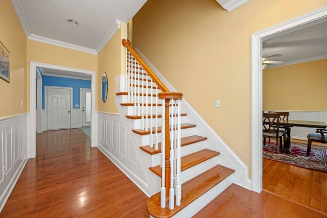 1369 Saddle Club Way, Lexington, KY 40504