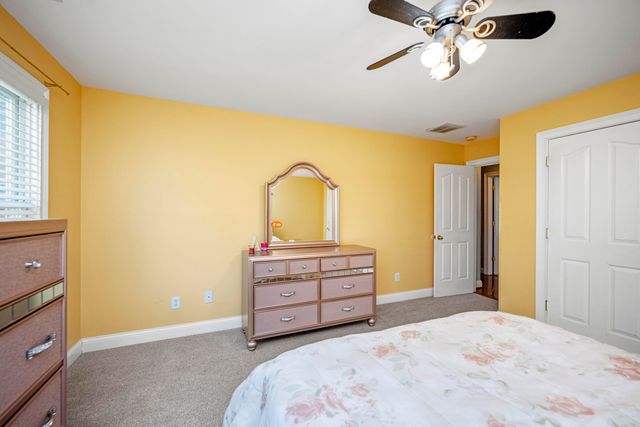 1369 Saddle Club Way, Lexington, KY 40504