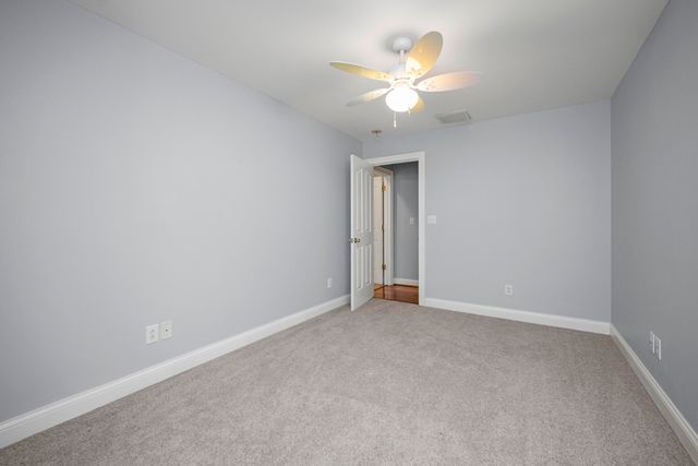 1369 Saddle Club Way, Lexington, KY 40504