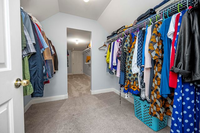 1369 Saddle Club Way, Lexington, KY 40504