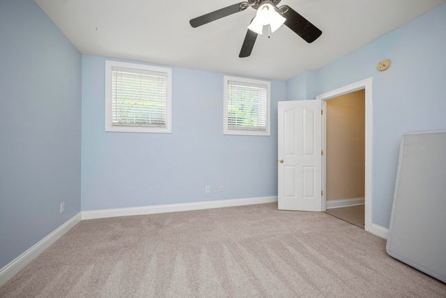 1369 Saddle Club Way, Lexington, KY 40504