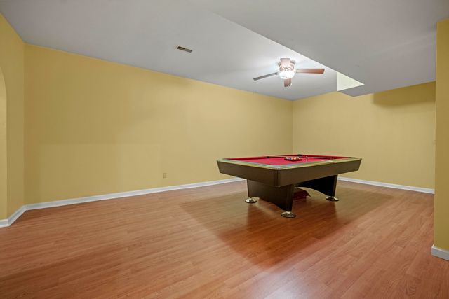 1369 Saddle Club Way, Lexington, KY 40504