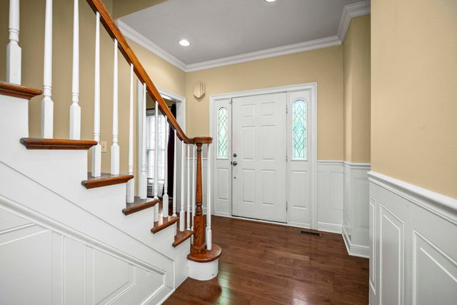 1369 Saddle Club Way, Lexington, KY 40504