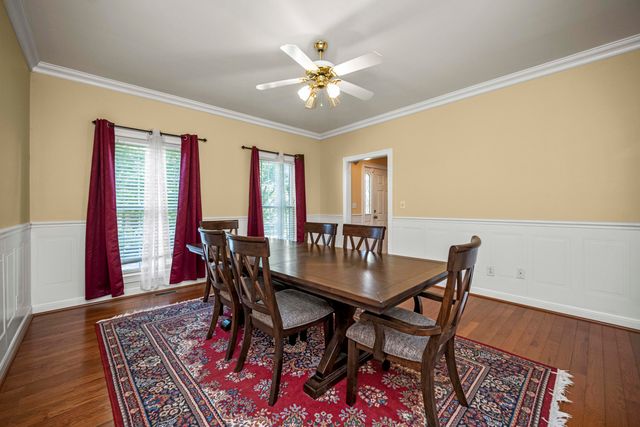 1369 Saddle Club Way, Lexington, KY 40504