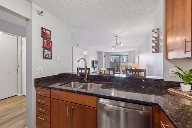 401 S 1st Street 521, Minneapolis, MN 55401
