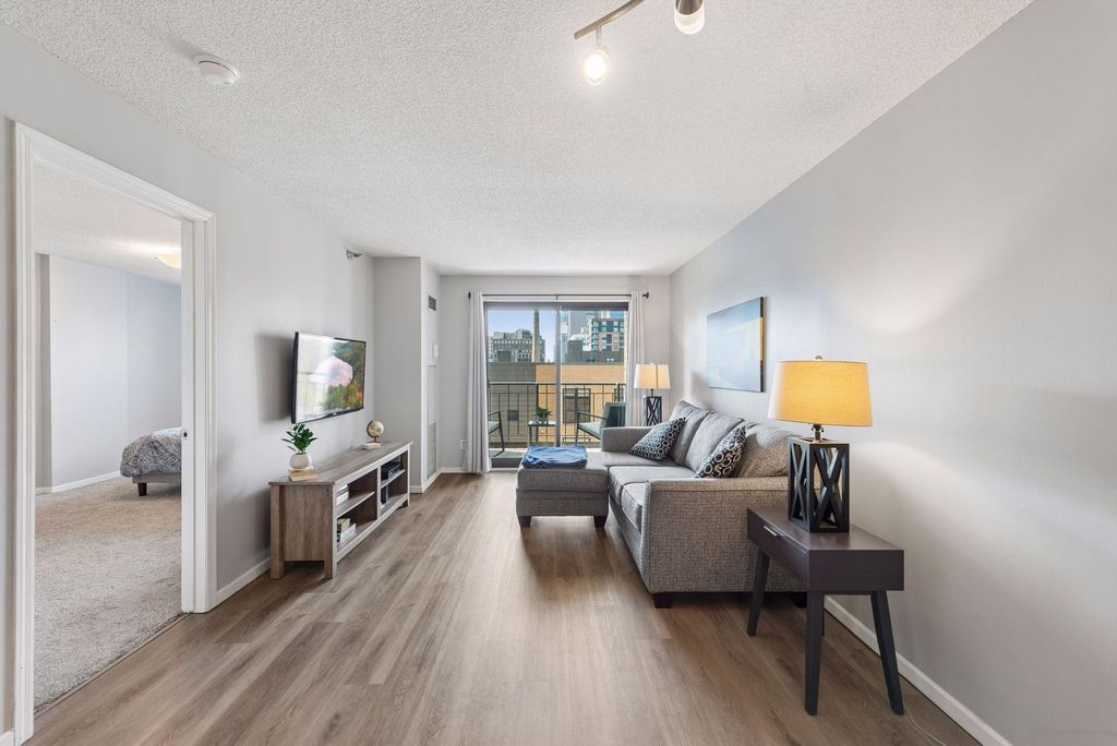 401 S 1st Street 521, Minneapolis, MN 55401