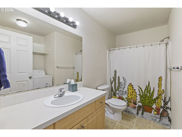 946 Sw JUNCTION Pl, Gresham, OR 97080
