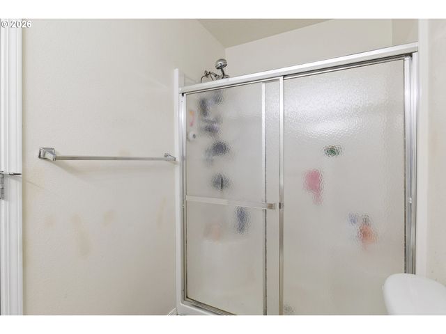 946 Sw JUNCTION Pl, Gresham, OR 97080