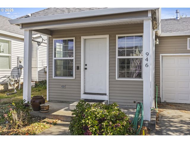 946 Sw JUNCTION Pl, Gresham, OR 97080