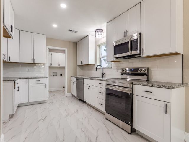 2226 Meadowview Drive, Garland, TX 75043