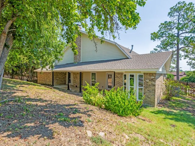 2226 Meadowview Drive, Garland, TX 75043