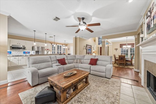 3226 Pleasant Cove Court, Houston, TX 77059