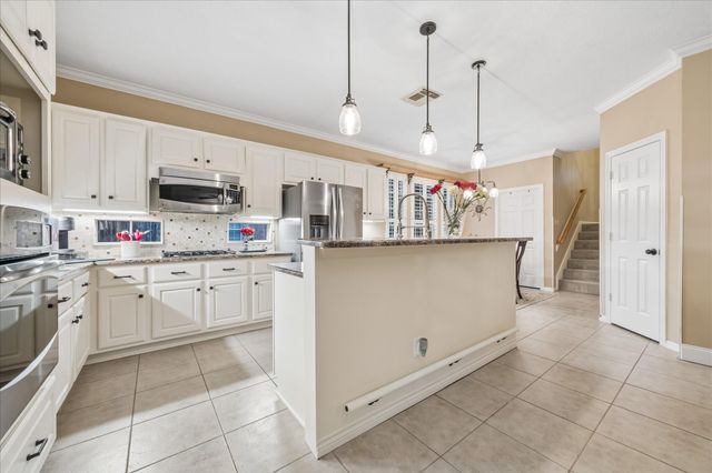 3226 Pleasant Cove Court, Houston, TX 77059