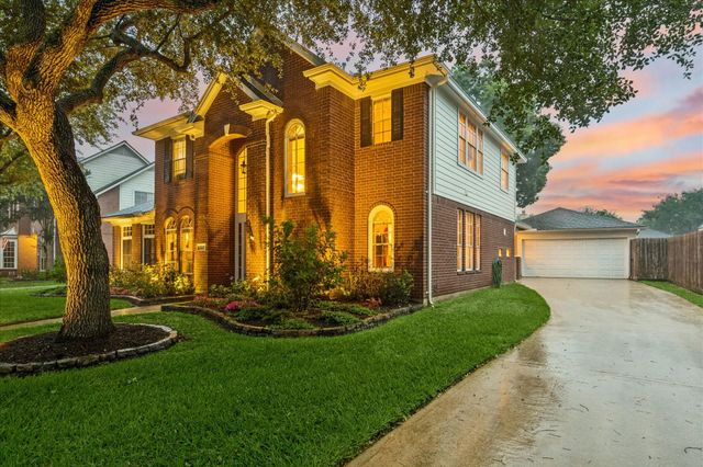 3226 Pleasant Cove Court, Houston, TX 77059