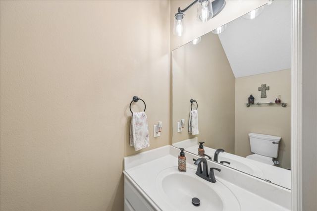 3226 Pleasant Cove Court, Houston, TX 77059