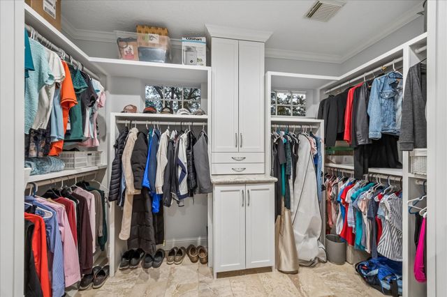 3226 Pleasant Cove Court, Houston, TX 77059