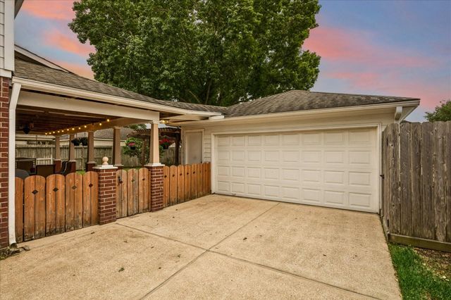 3226 Pleasant Cove Court, Houston, TX 77059