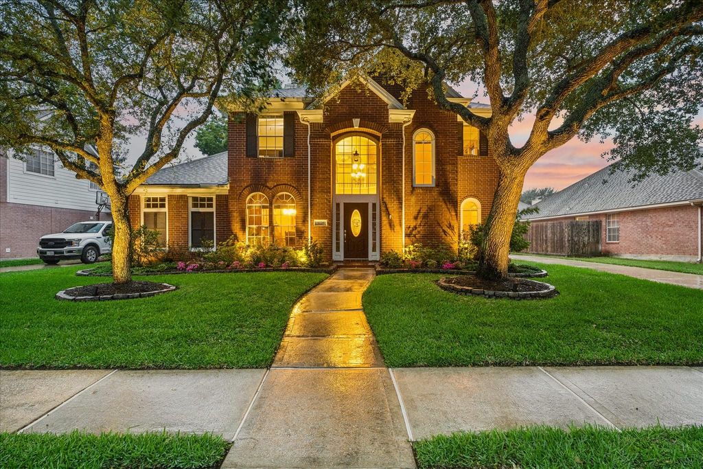 3226 Pleasant Cove Court, Houston, TX 77059