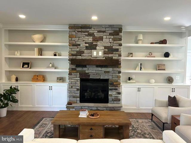 210 WINDSOR WAY, Lewisburg, PA 17837
